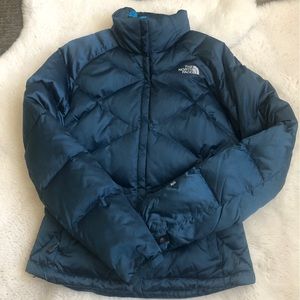 ❄️☃️Women’s The Northface 550 Puffer Small❄️☃️